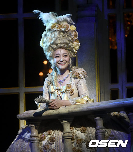 김소현이 29일 서울 구로구 디큐브아트센터에서 열린 '마리 앙투아네트' 프레스콜에서 열연을 펼치고 있다. /ksl0919@osen.co.kr