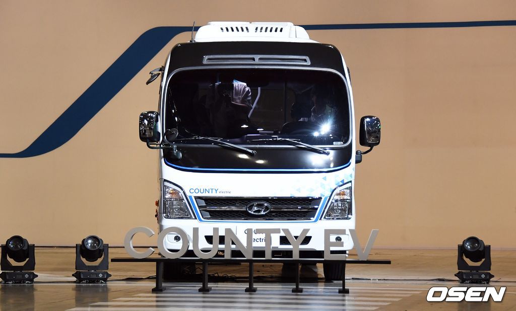 순수전기차인 카운티 EV.