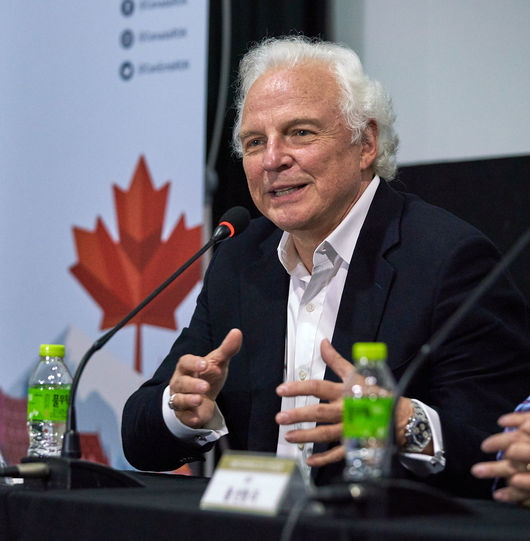 [사진=서울드라마어워즈조직위원회 제공] '김씨네 편의점' 총제작사 썬더버드 필름 이반 피싼 회장.