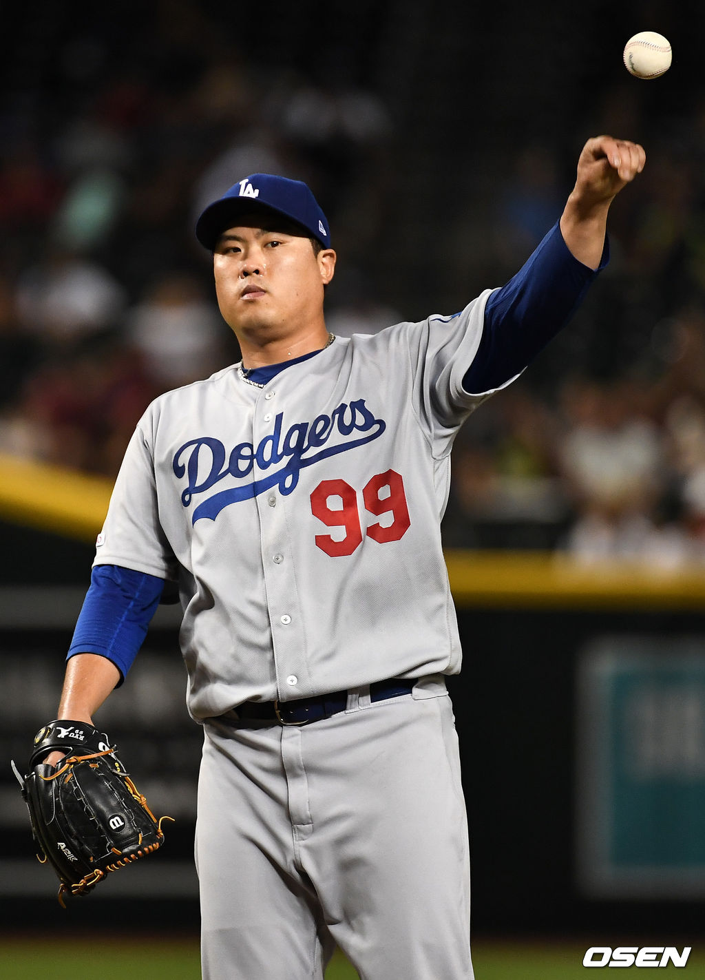 5회말 2사 주자 1,3루 애리조나 램 타석에서 LA 선발 류현진이 강판당하고 있다./dreamer@osen.co.kr