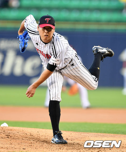 1회초 LG 차우찬이 역투하고 있다. /jpnews@osen.co.kr