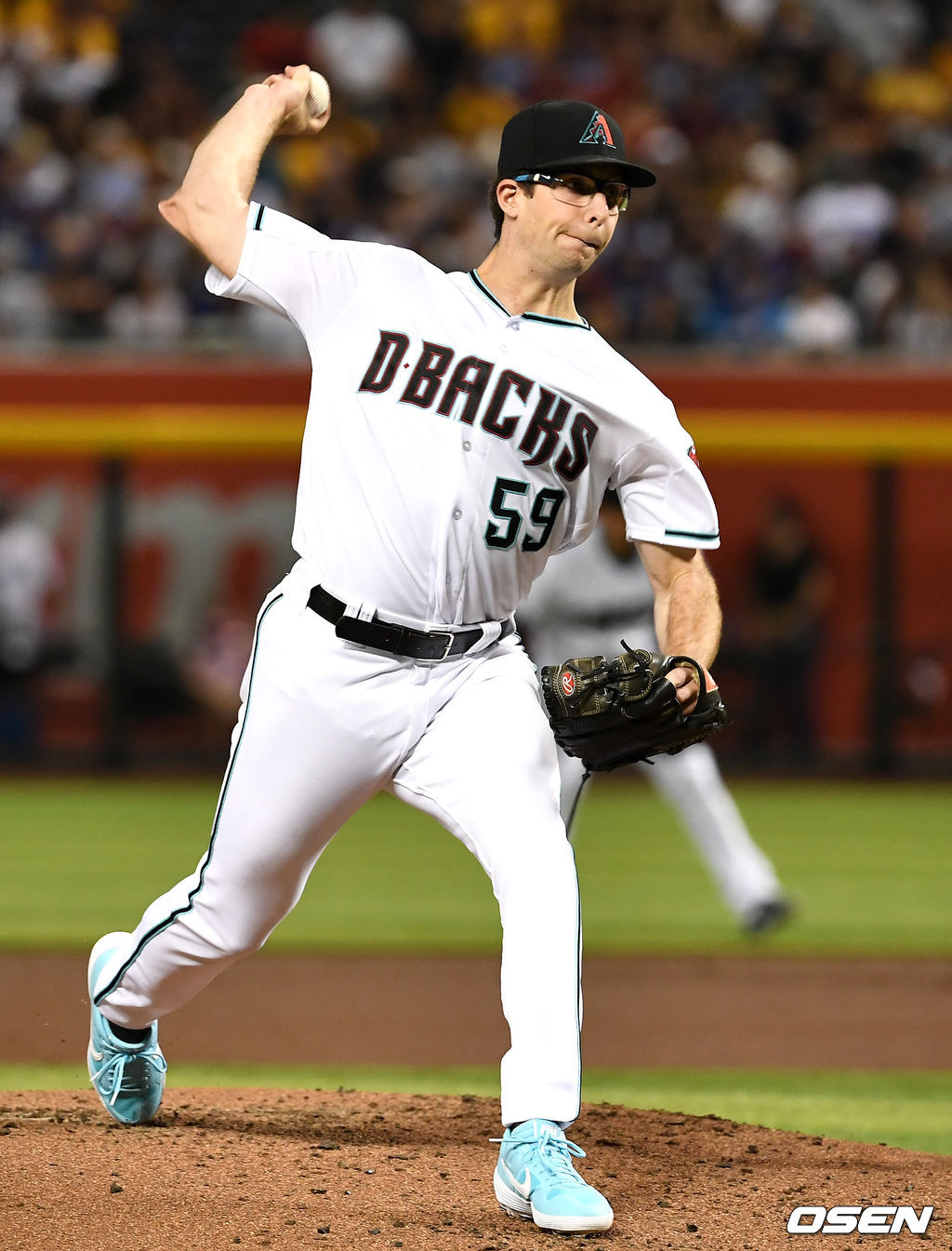 애리조나 선발 잭 갈렌이 힘차게 공을 뿌리고 있다. /dreamer@osen.co.kr