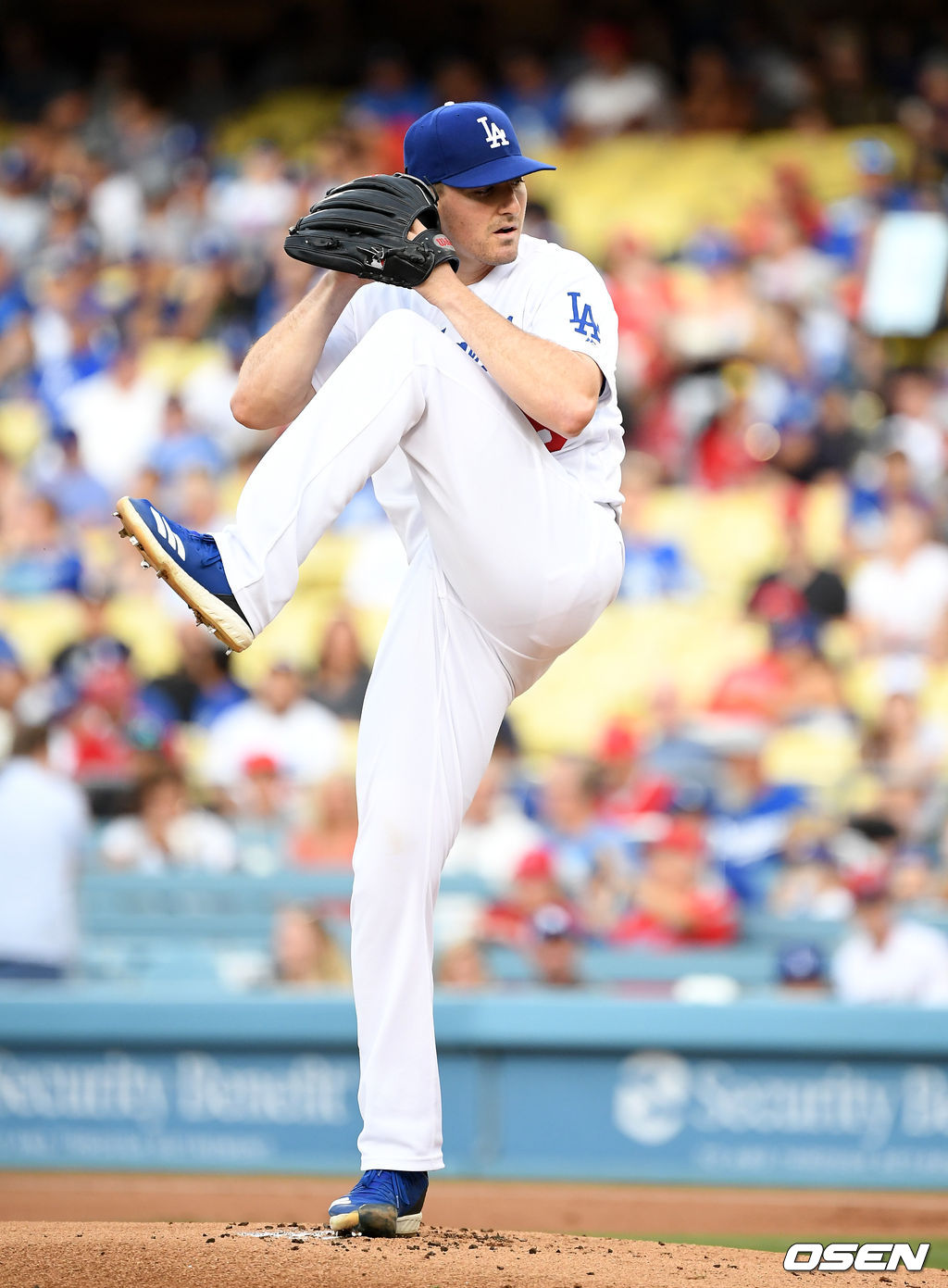 1회초 다저스 선발 스트리플링이 역투하고 있다. /jpnews@osen.co.kr
