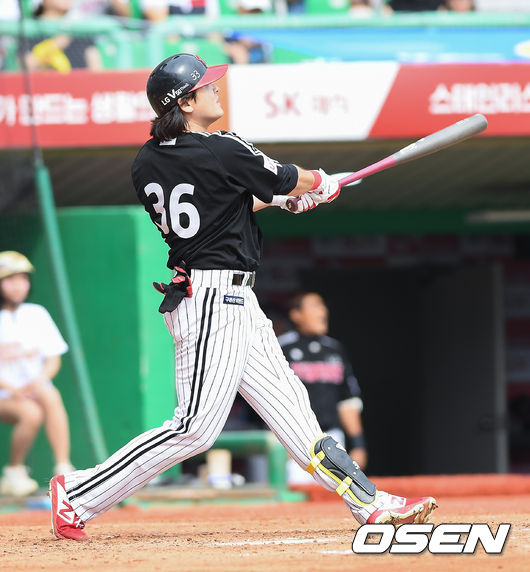 3회초 1사 1,3루 LG 이형종이 3점 홈런을 날리고 있다./   soul1014@osen.co.kr
