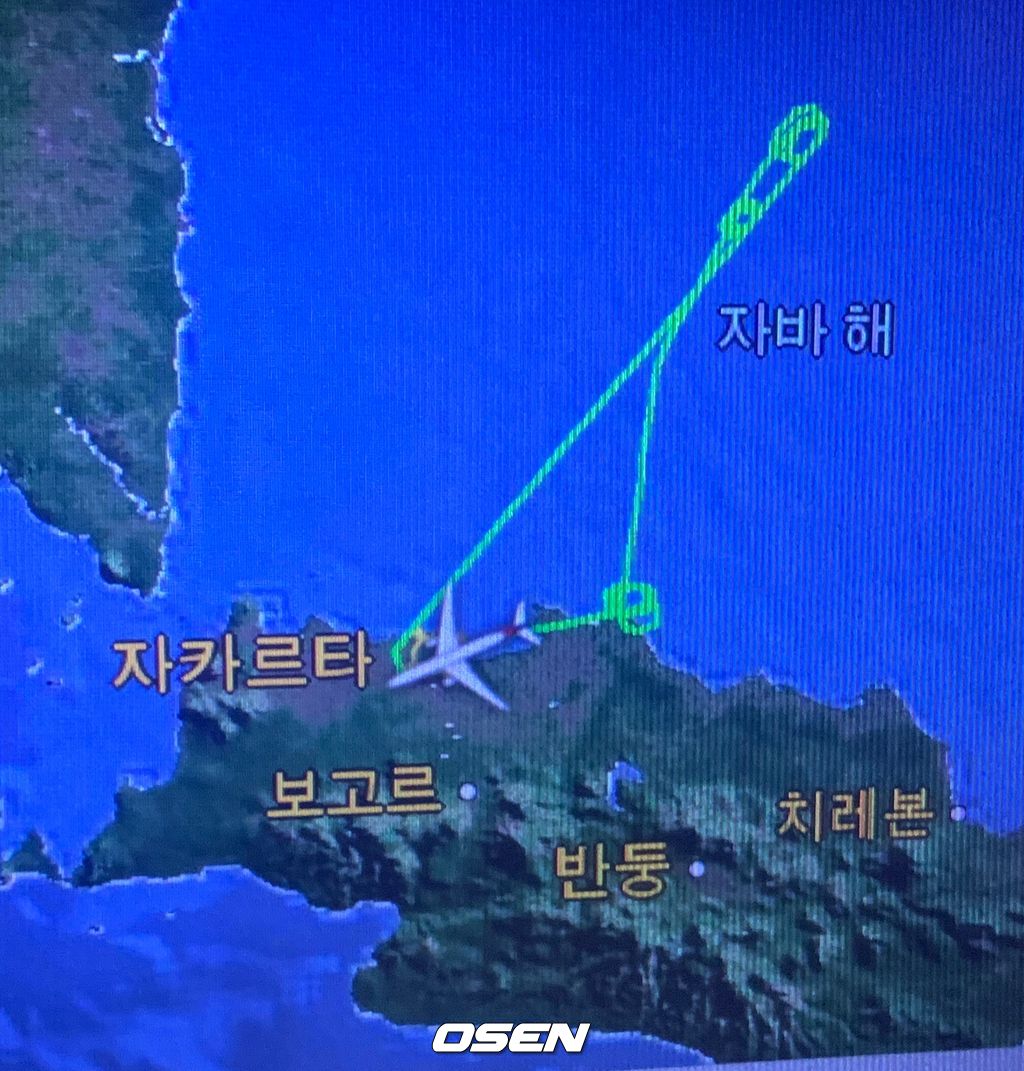 회항 당시 승객 모니터 모습 