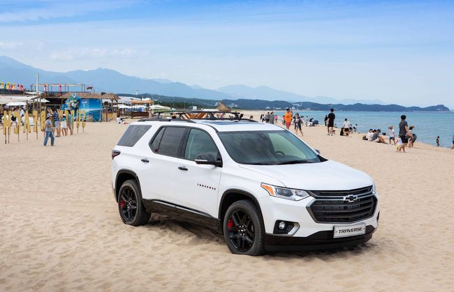 7인승 대형 SUV 쉐보레 트래버스.