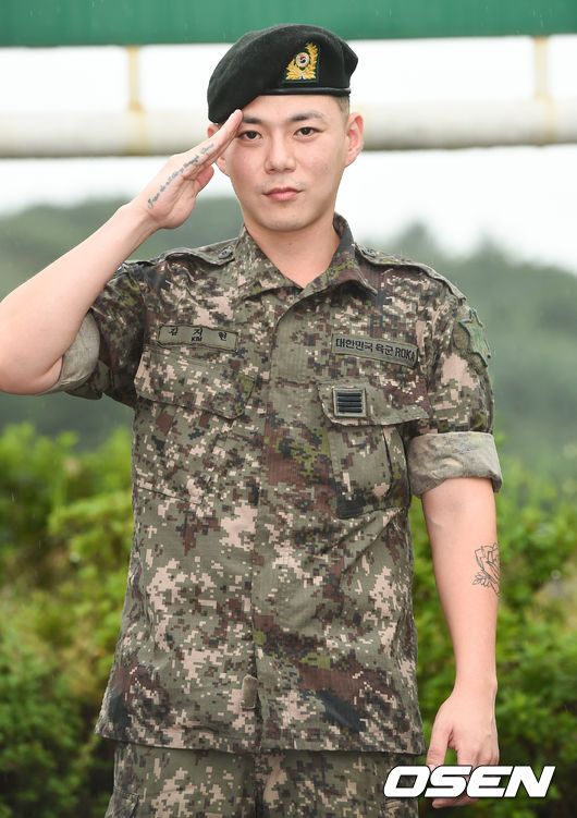 지소울이 포즈를 취하고 있다./ soul1014@osen.co.kr