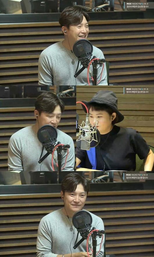 [사진=MBC 보는 라디오 화면] '정오의 희망곡 김신영입니다'에 배우 안재모가 게스트로 출연했다.