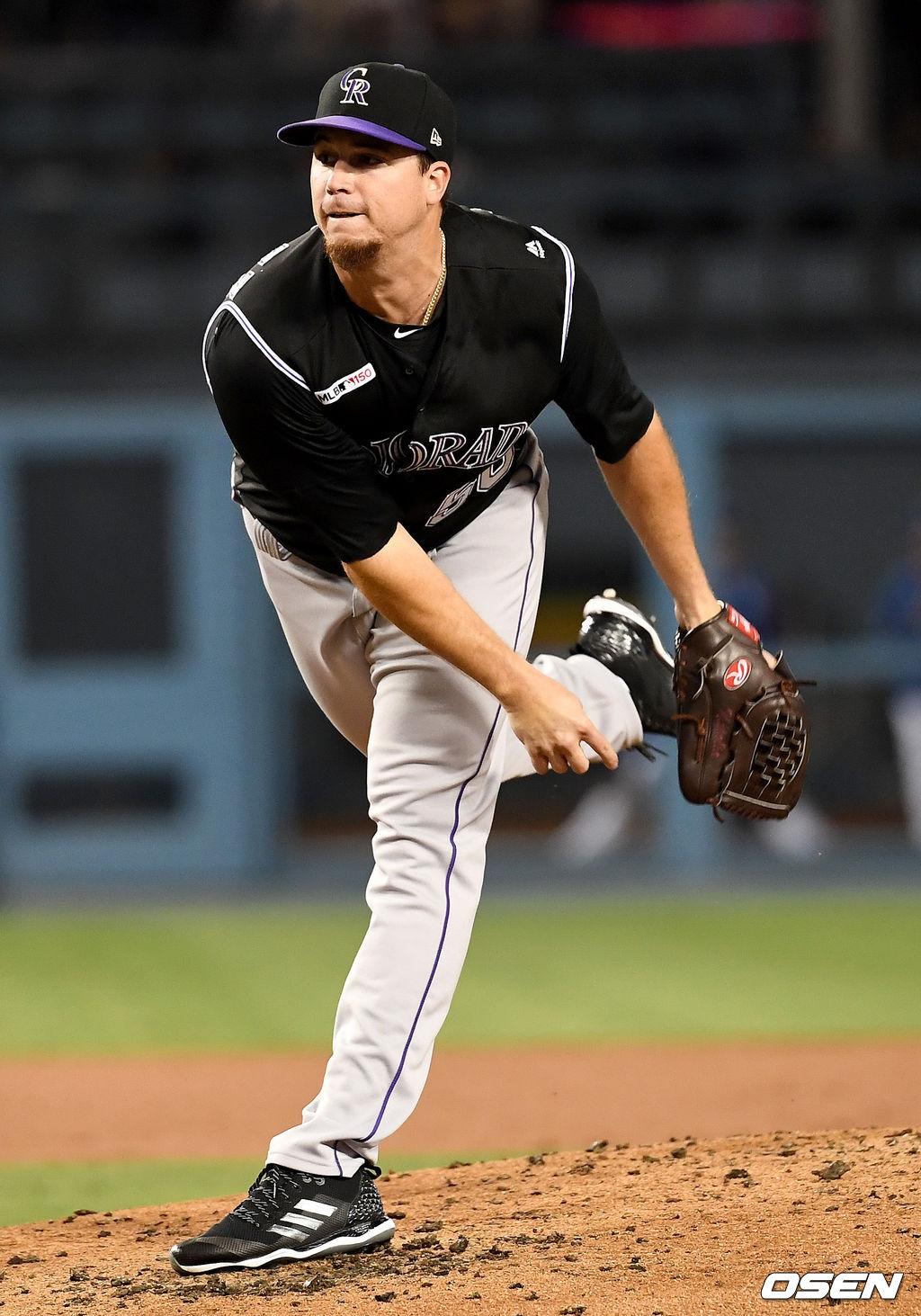 콜로라도 선발 치치 곤잘레스가 힘차게 공을 뿌리고 있다. /dreamer@osen.co.kr