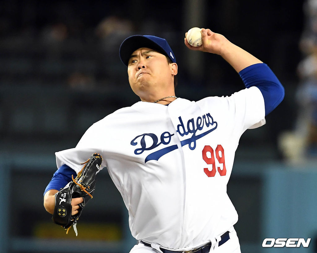 3회초 류현진이 힘차게 공을 뿌리고 있다. /dreamer@osen.co.kr