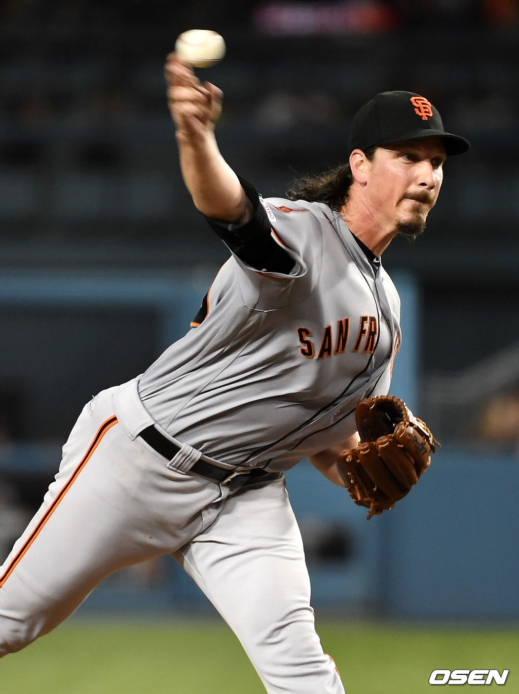 샌프란시스코 선발 제프 사마자가 힘차게 공을 뿌리고 있다. /dreamer@osen.co.kr