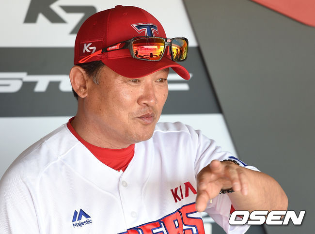 박흥식 KIA타이거즈 감독대행. /OSEN DB