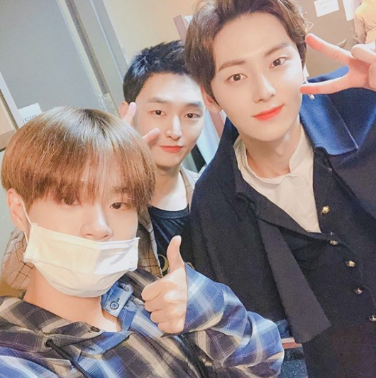 윤지성 인스타그램