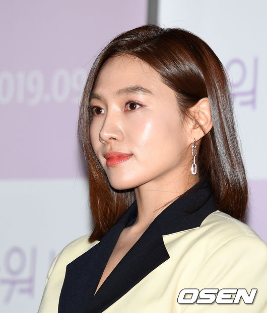 17일 오후 서울 CGV 용산아이파크몰에서 영화 '아워바디'(감독 한가람) 언론시사회가 열렸다.배우 최희서가 취재진의 질문을 듣고 있다. /sunday@osen.co.kr