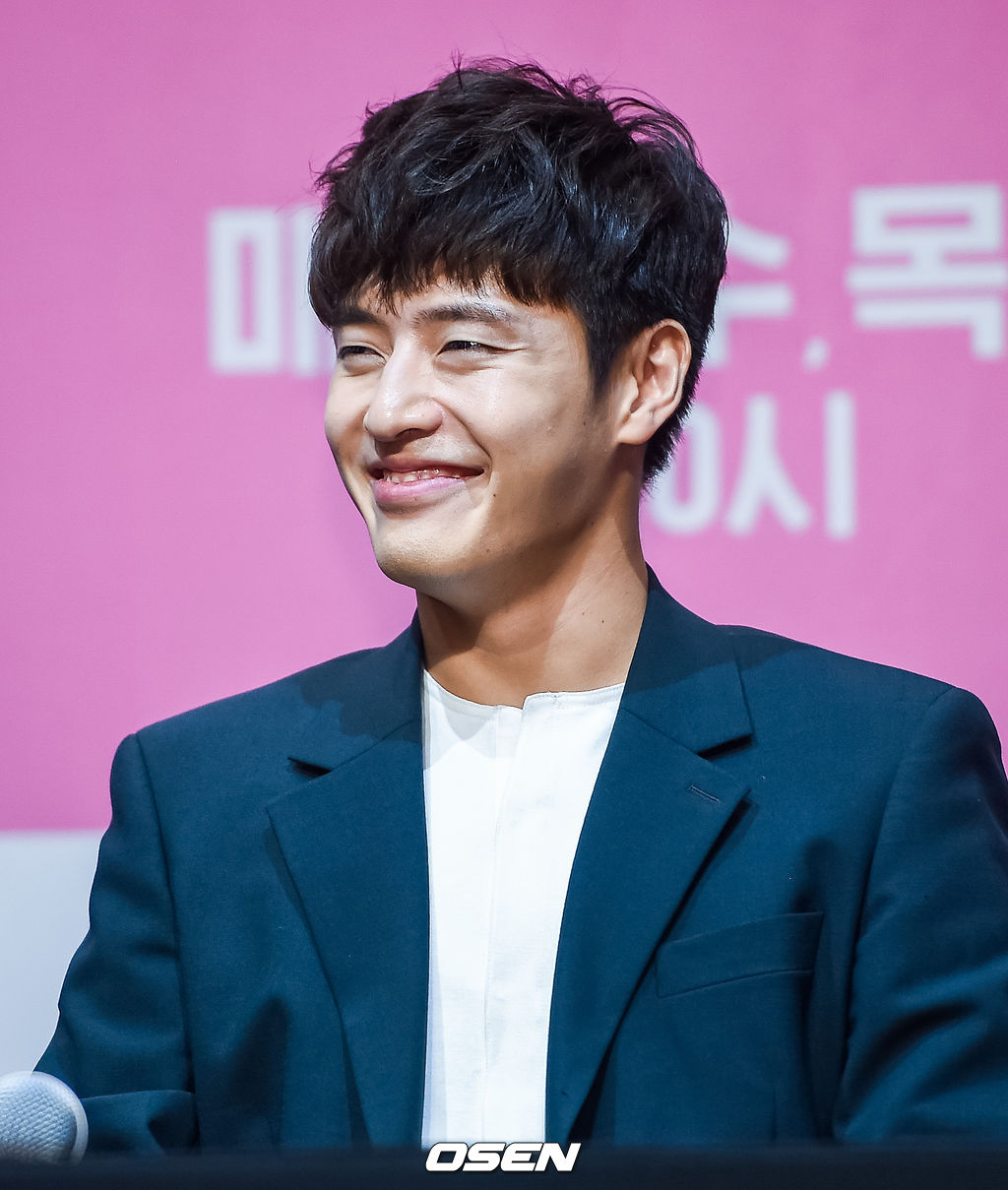 강하늘이 미소 짓고 있다. / soul1014@osen.co.kr