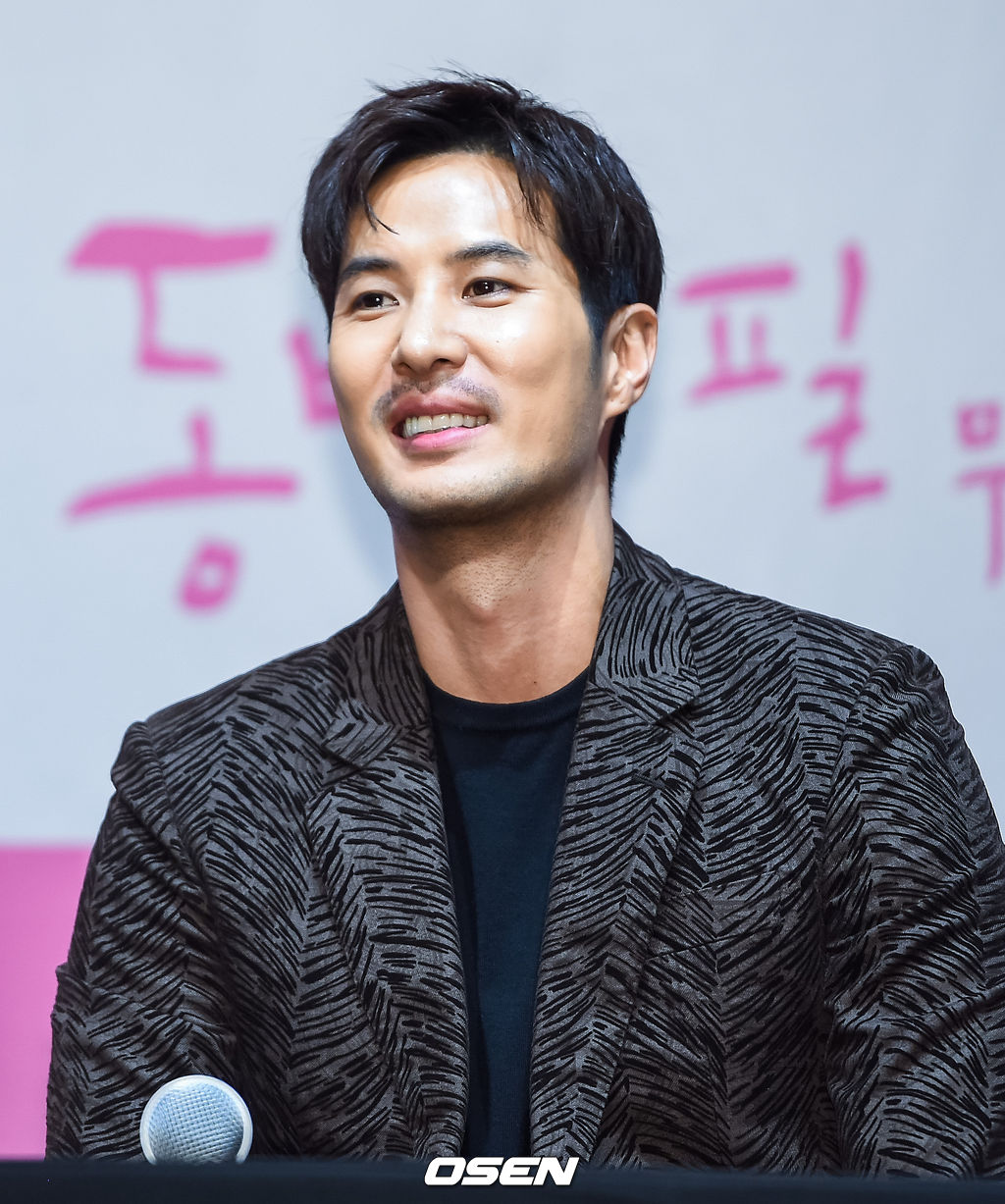 김지석이 미소 짓고 있다. / soul1014@osen.co.kr