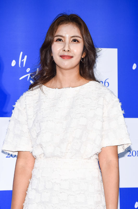 17일 오후 서울 한강로동 용산 CGV에서 영화 '애월'(감독 박철우) 언론시사회가 진행됐다.  영화 '애월'은 힘들고 지친 일상을 벗어나 제주도 애월을 찾아온 ‘철이’와 죽은 연인에 대한 그리움을 잊지 못하고 애월에 남아있는 ‘소월’ 사이에서 벌어지는 소소하지만 특별한 일상을 담은 멜로 드라마 영화. 김혜나가 포즈를 취하고 있다. / soul1014@osen.co.kr