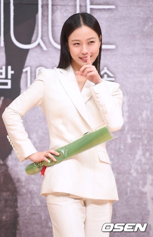 배우 김태훈, 김선아, 박희본, 고민서, 김재영이 포토타임을 갖고 있다./youngrae@osen.co.kr