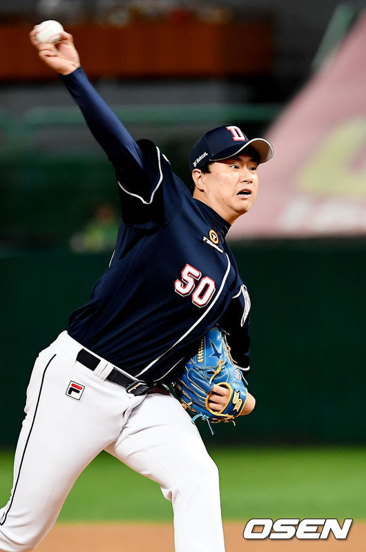 1회말 두산 이영하가 역투하고 있다. /youngrae@osen.co.kr