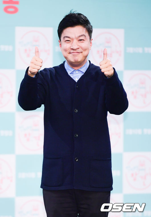 한편 방송인 전현무는 모델 겸 방송인 한혜진과의 열애 인정 후 처음으로 공식석상에 나섰다.  / soul1014@osen.co.kr