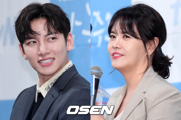 20일 오후 서울 강남구 논현동 임피리얼 팰리스 서울 셀리나홀에서 tvN 새 토일드라마 '날 녹여주오' 제작발표회가 열렸다.  지창욱, 백미경 작가가 기자회견 중 질문에 답하고 있다. /rumi@osen.co.kr