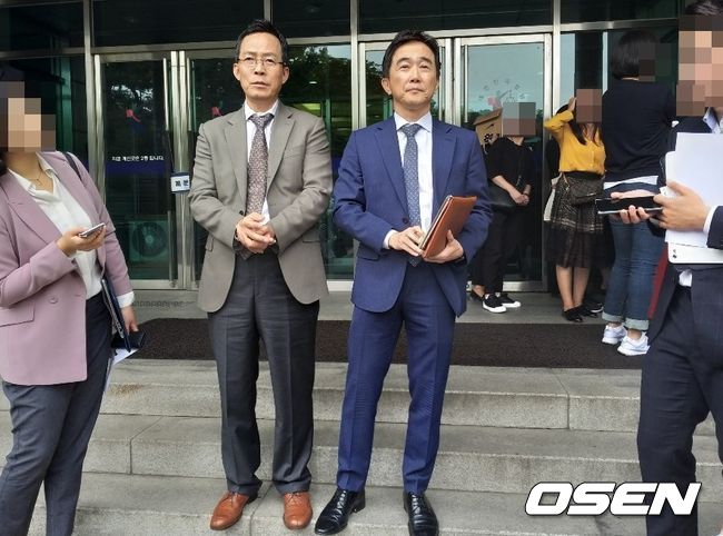유승준의 법률대리인 임상혁 변호사(왼쪽), 윤종수 변호사
