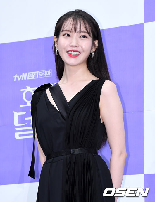 배우 이지은이 참석해 포즈를 취하고 있다. /jpnews@osen.co.kr