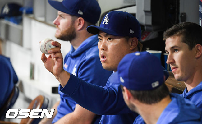 9회말 다저스 류현진이 야구공 그립을 잡고 있다. / soul1014@osen.co.kr