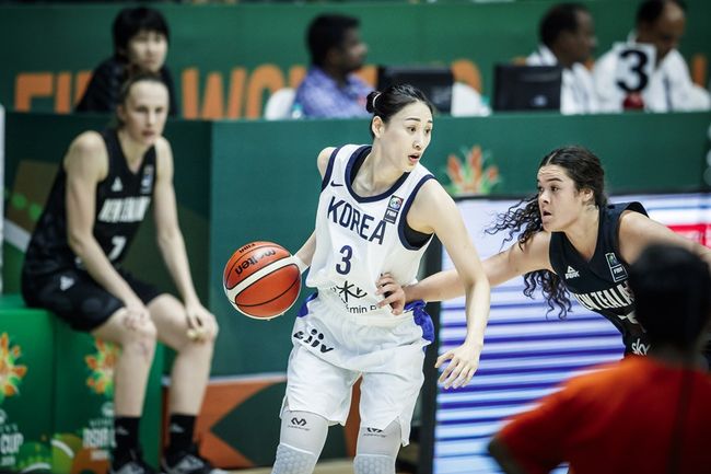 [사진]강이슬/FIBA