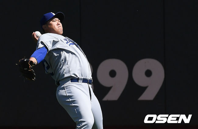 경기에 앞서 류현진이 롱토스 캐치볼을 하고 있다. / soul1014@osen.co.kr