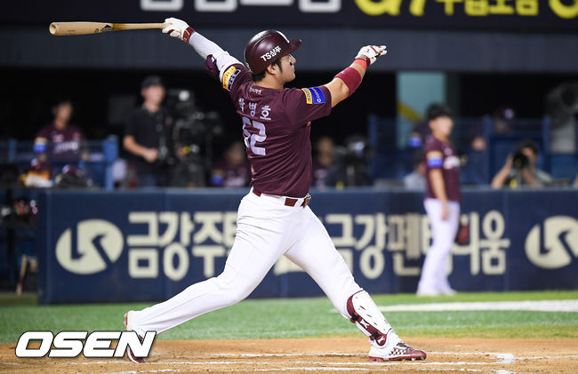 6회초 1사 키움 박병호가 솔로홈런을 날리고 있다.  / soul1014@osen.co.kr