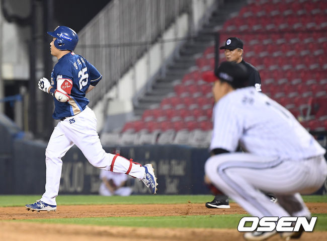 5회초 2사 3루 NC 양의지가 투런 홈런을 때린 뒤 베이스를 돌고 있다. /youngrae@osen.co.kr