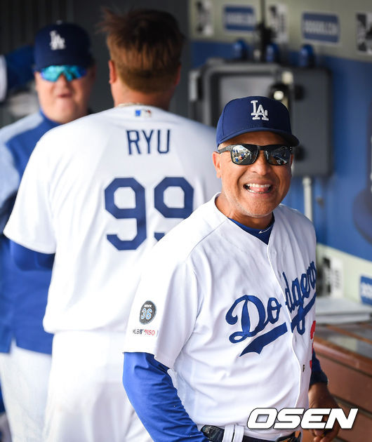 류현진-로버츠 감독 / soul1014@osen.co.kr