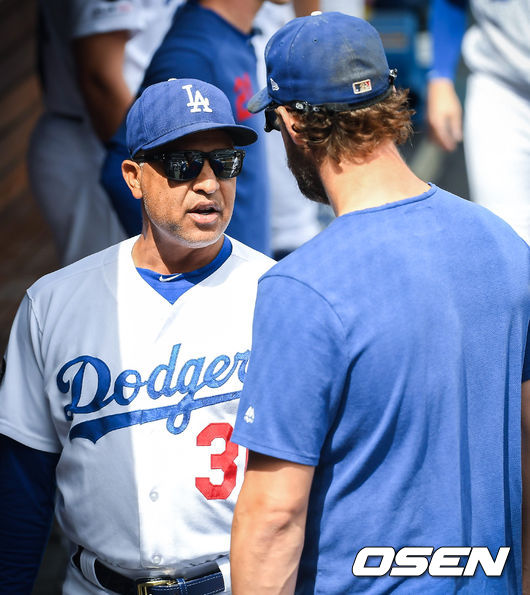 로버츠 감독(왼쪽)과 커쇼 / soul1014@osen.co.kr