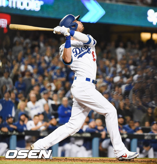 9회말 1사 다저스 벨린저가 파울타구를 날리고 있다. / soul1014@osen.co.kr