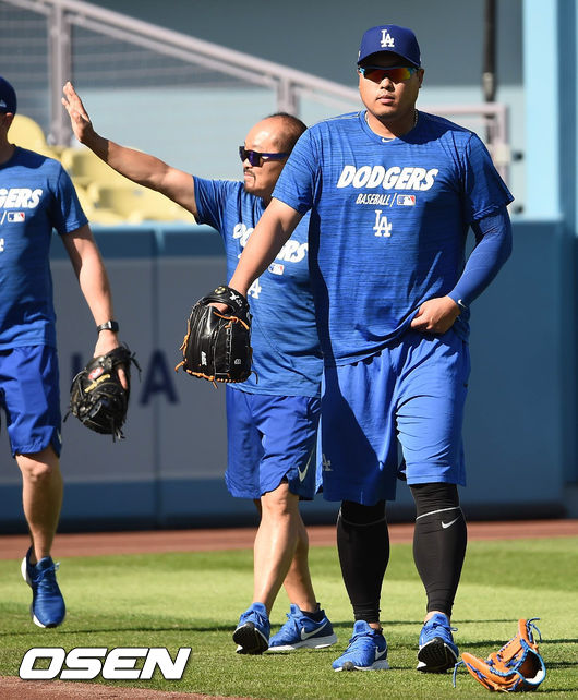 김용일 트레이닝 코치(왼쪽)와 류현진 /soul1014@osen.co.kr