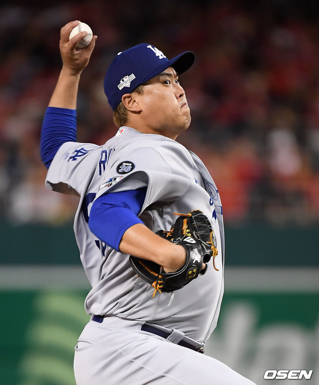 7일(한국시간) 미국 워싱턴 D.C. 내셔널스 파크에서  2019 MLB 포스트시즌 내셔널리그 디비전시리즈(NLDS) 워싱턴 내셔널스와 LA의 다저스의 3차전이 진행됐다.5회초 LA 류현진이 역투하고 있다. /soul1014@osen.co.kr