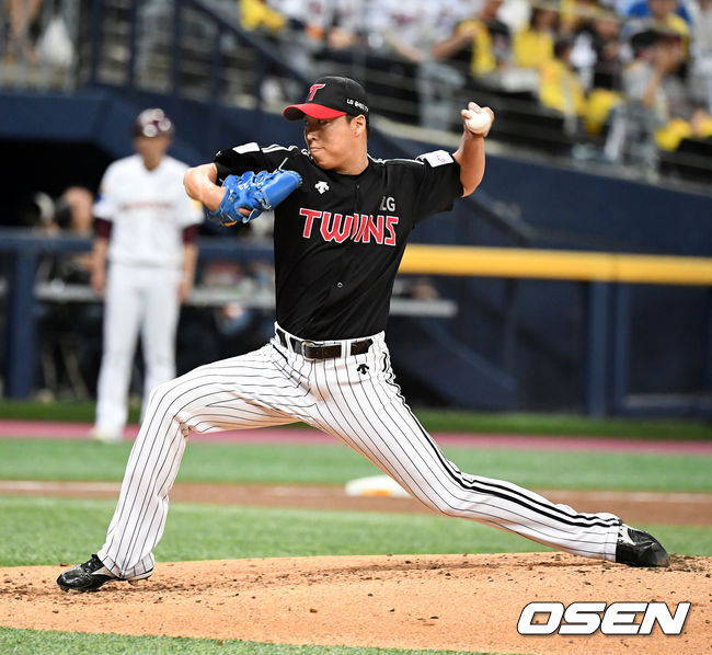 1회말 LG 차우찬이 역투하고 있다. /jpnews@osen.co.kr