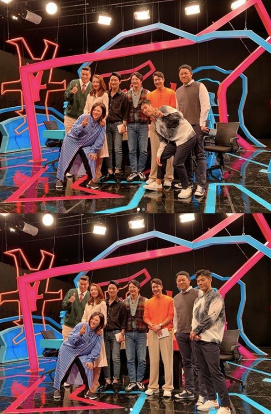 [사진=소이현 SNS] 배우 소이현이 공개한 '동상이몽 시즌2-너는 내 운명' 마지막 촬영 현장 출연진 단체샷.