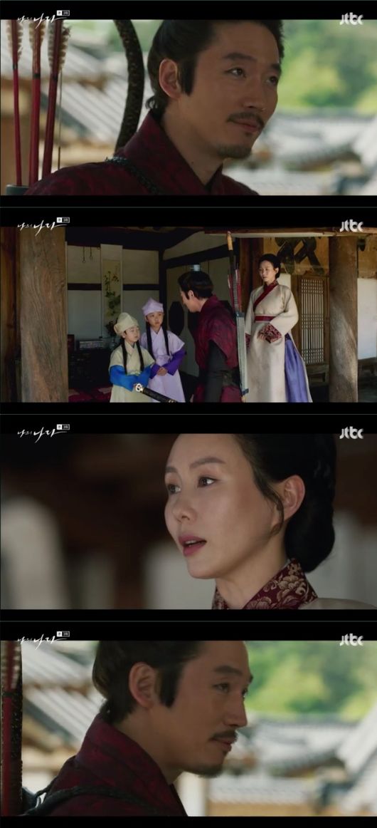 [사진=JTBC 방송화면] '나의 나라' 3회에서 대면한 장혁과 박예진.