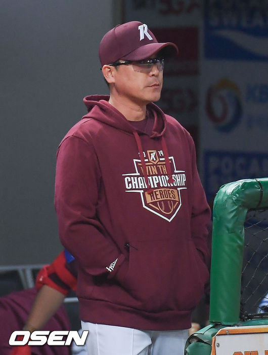 8회말 키움 장정석 감독이 경기를 지켜보고 있다 /soul1014@osen.co.kr