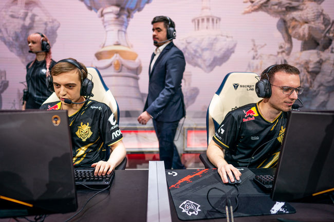 라이엇 게임즈 플리커.