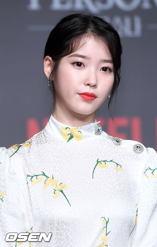 아이유 주연의 넷플릭스 단편영화 '페르소나' 제작보고회에서 가수 겸 배우 아이유(이지은)가 생각에 잠겨 있다./ rumi@osen.co.kr