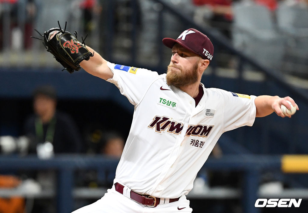 키움 선발투수 요키시가 역투하고 있다. /sunday@osen.co.kr