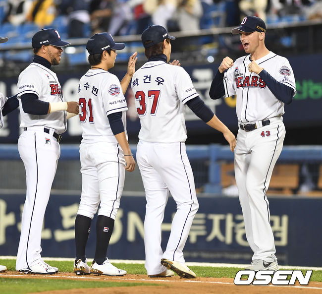 [OSEN=잠실, 손용호 기자]후랭코프가 파이팅을 외치고 있다. /spjj@osen.co.kr