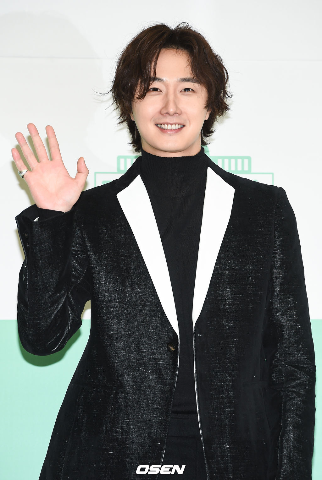 정일우가 포즈를 취하고 있다.  / soul1014@osen.co.kr