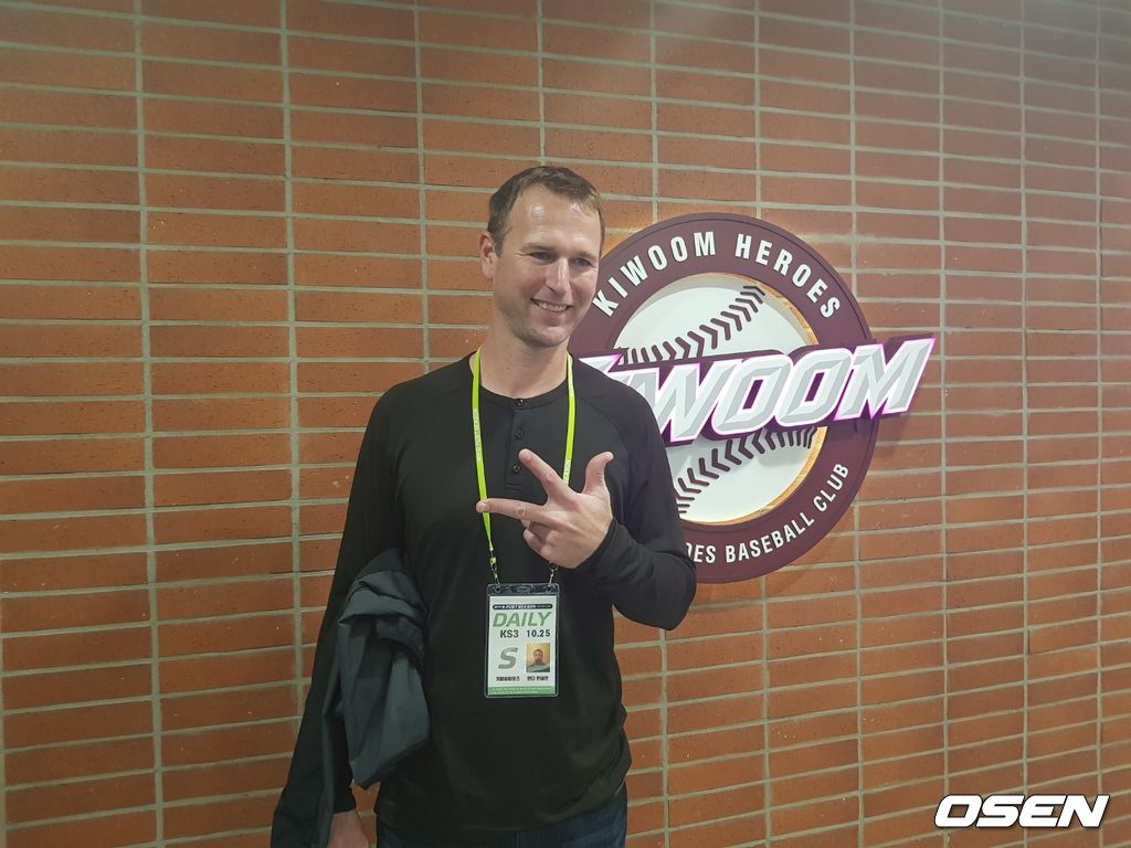 고척돔을 방문한 밴헤켄. /fpdlsl72556@osen.co.kr 