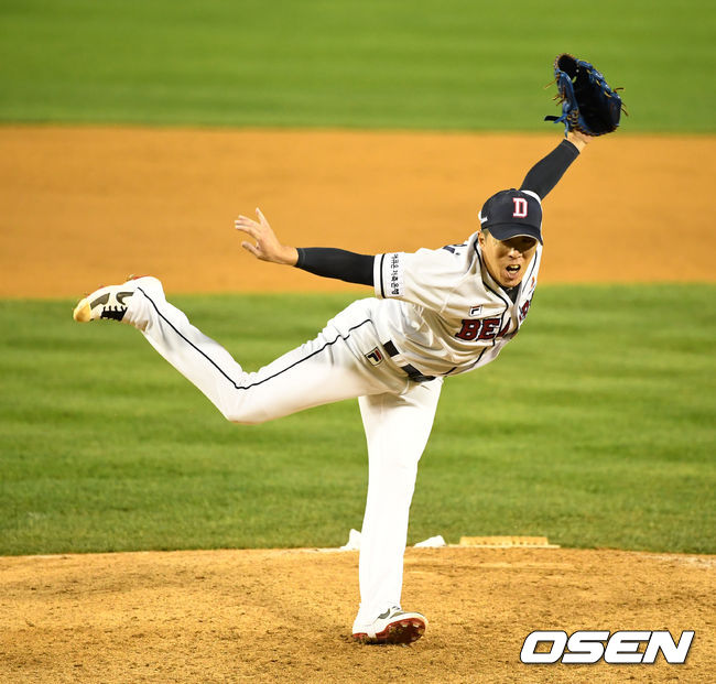 9회초 두산 김승회가 역투하고 있다. /jpnews@osen.co.kr