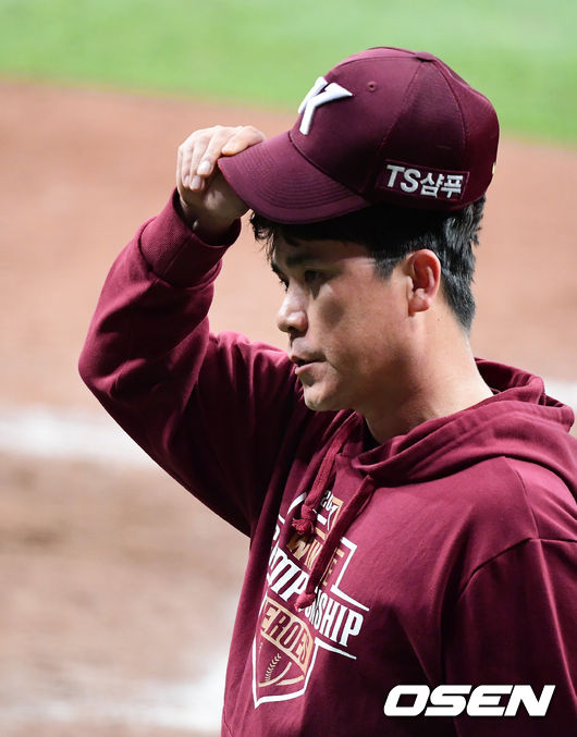 경기를 마치고 키움 장정석 감독이 패배를 아쉬워하고 있다. /jpnews@osen.co.kr