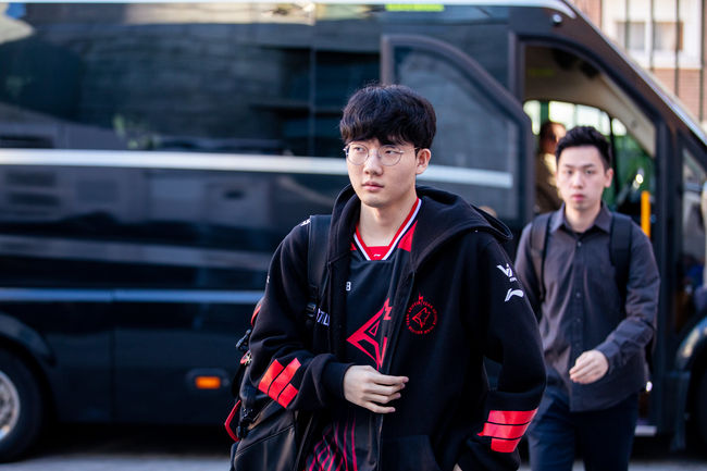 라이엇게임즈 플리커.